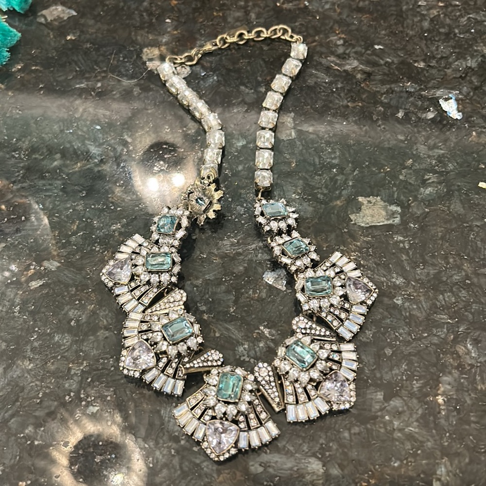 Emerald And Silver Statement Necklace - image 3